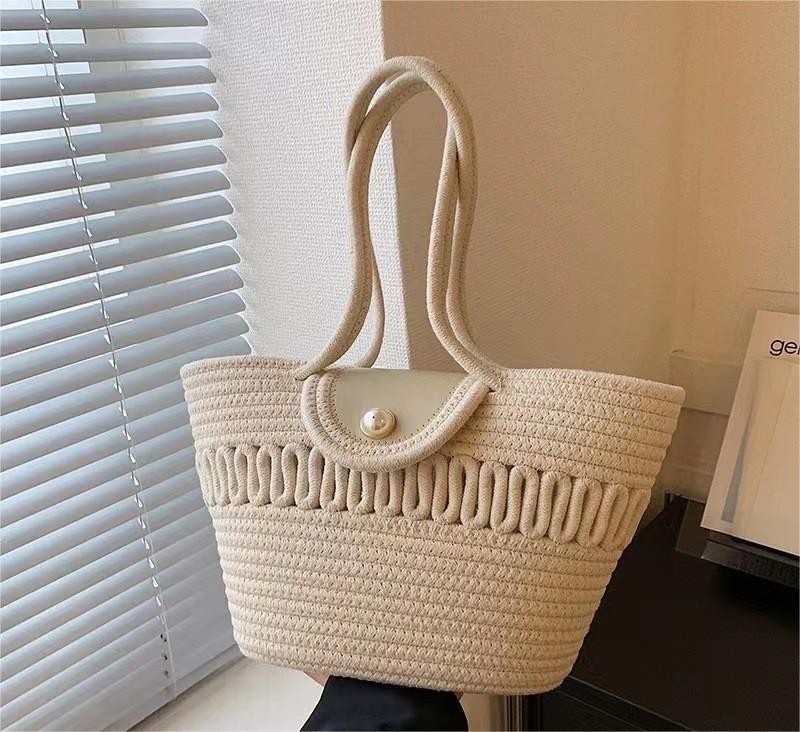 Aliensuperstar – Pearl Bag