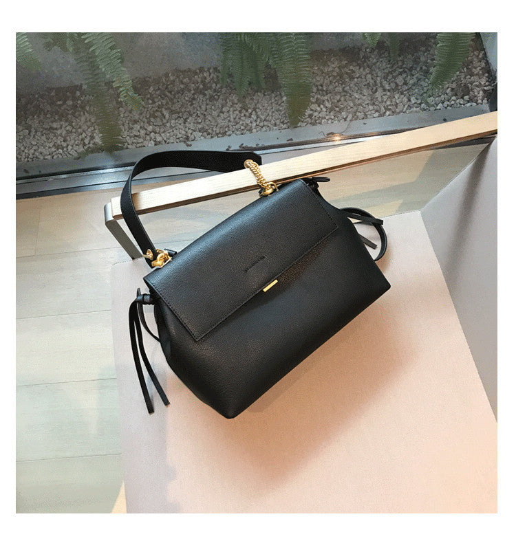 Stars Hollow Carryall – Leather Shoulder Bag