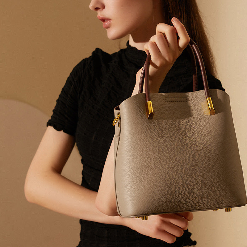 Willow Workspace – Leather Bucket Tote