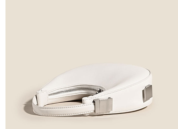 Ginny’s Edge – Sleek Zip Shoulder Bag