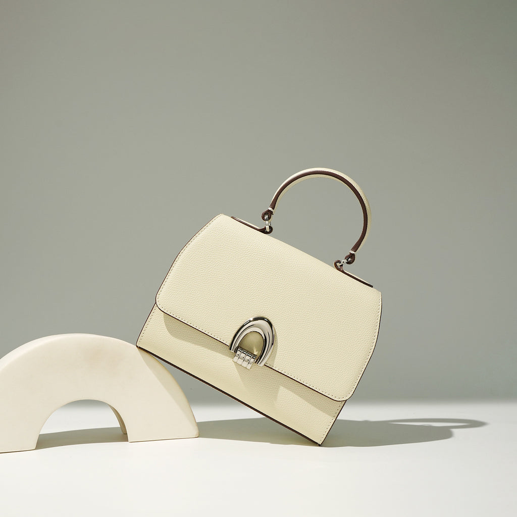Halo Chic – Elegant Cowhide Shoulder Handbag
