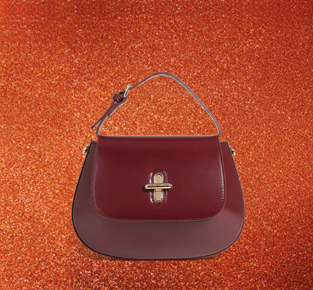 Riverside Secrets – Leather Messenger Bag