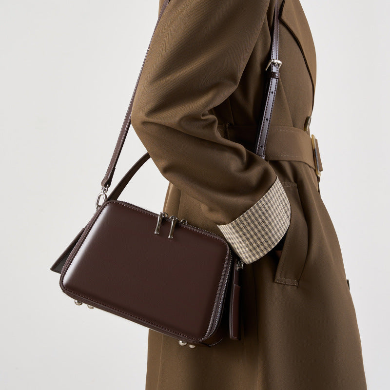 Café au Law – Rich Leather Crossbody for Women Who Lead