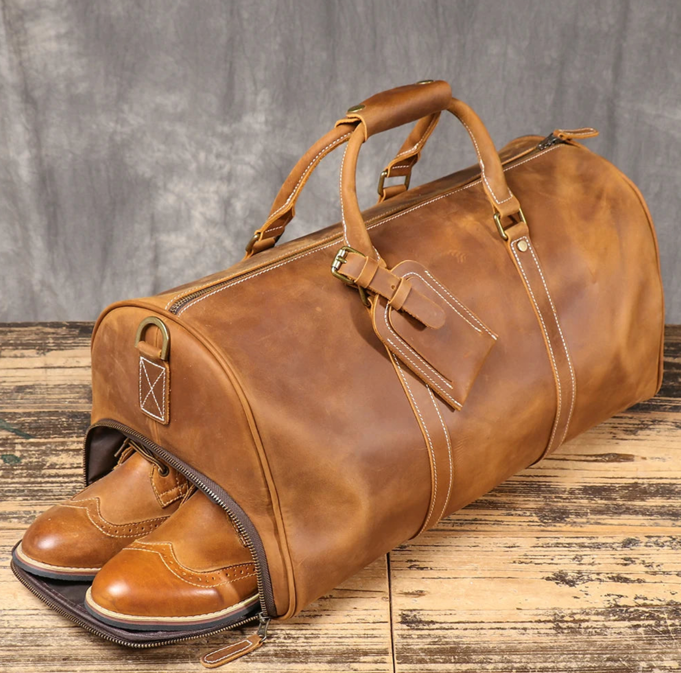 COWBOY ERA: Crazy Horse Leather Duffel for Gentlemen in Transit