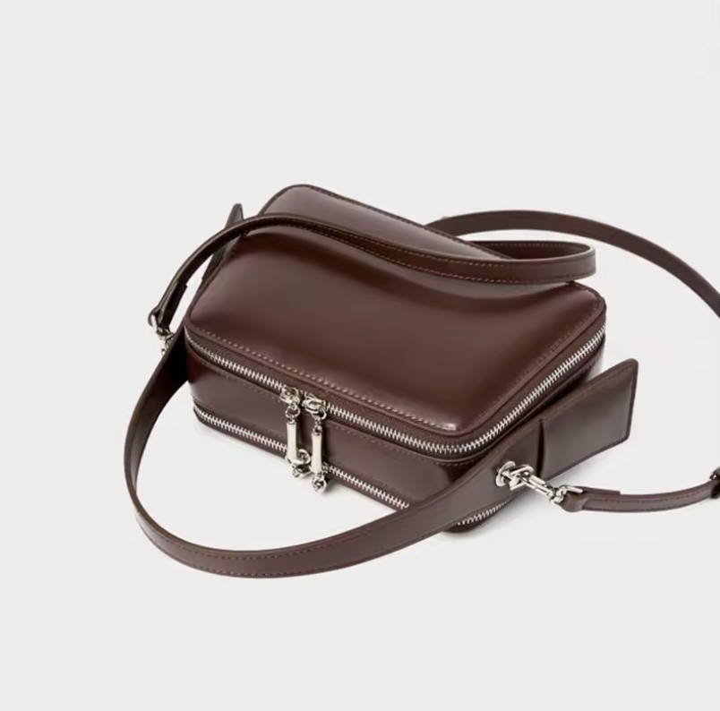 Café au Law – Rich Leather Crossbody for Women Who Lead