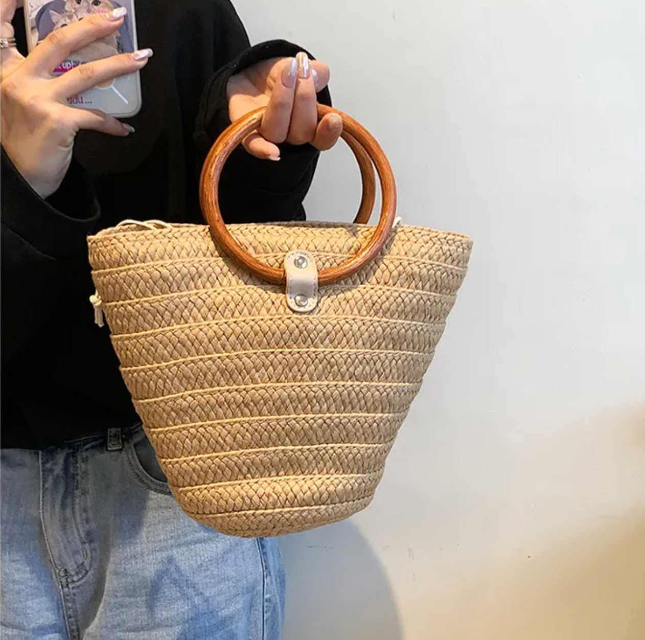Chaotic Summer Ring Tote – Braided Bucket Handbag with Wooden Handles
