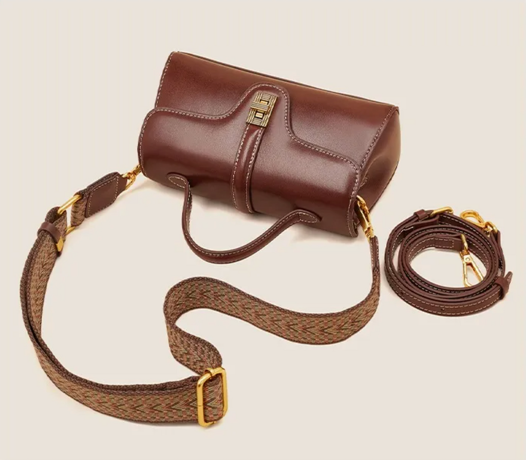 Featherington Fête – Retro Lock Crossbody Bag