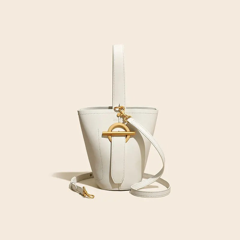 We Were On A Break(et) – Little Bucket Bag