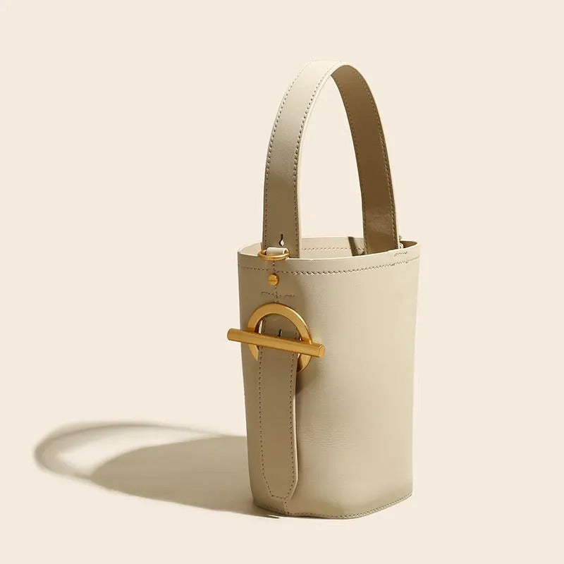 We Were On A Break(et) – Little Bucket Bag