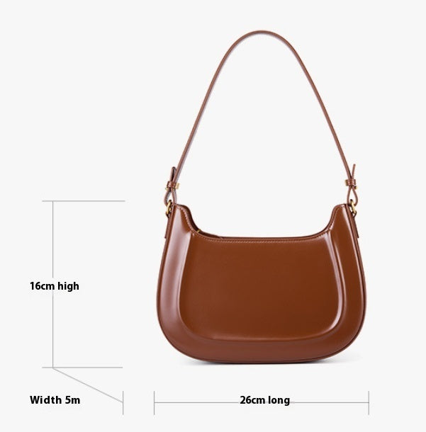 Velvet Season – Glossy Leather Saddle Bag for Elegant Days